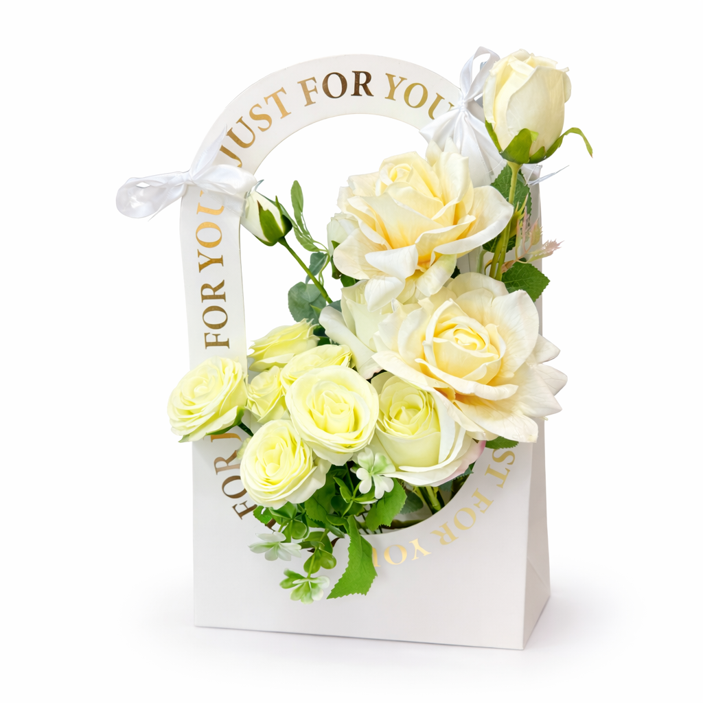 IMG_4721 Aranzhim Elegant me Trëndafila Krem në Kuti “Just For You” - Image 1